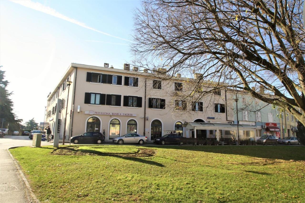 Apartments Simonetti Porec Esterno foto