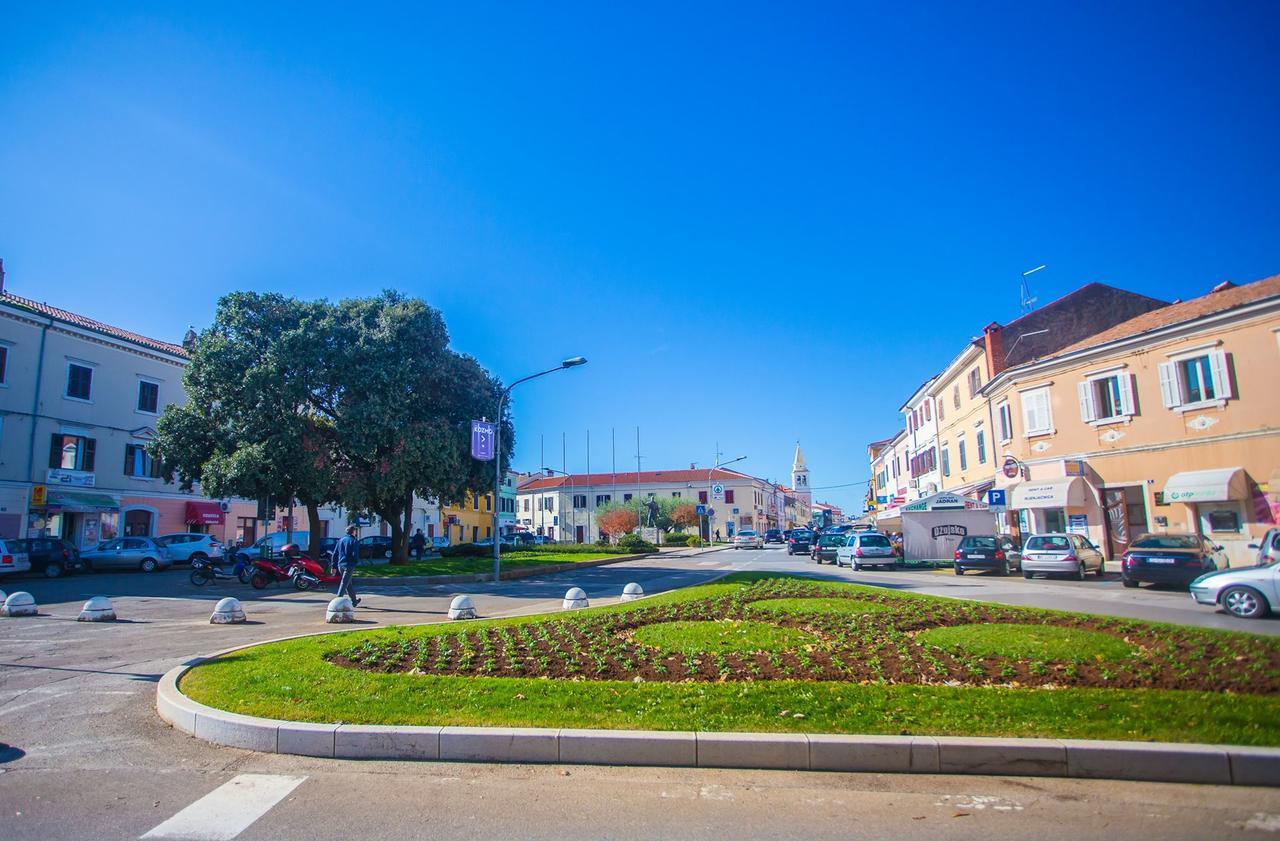 Apartments Simonetti Porec Esterno foto