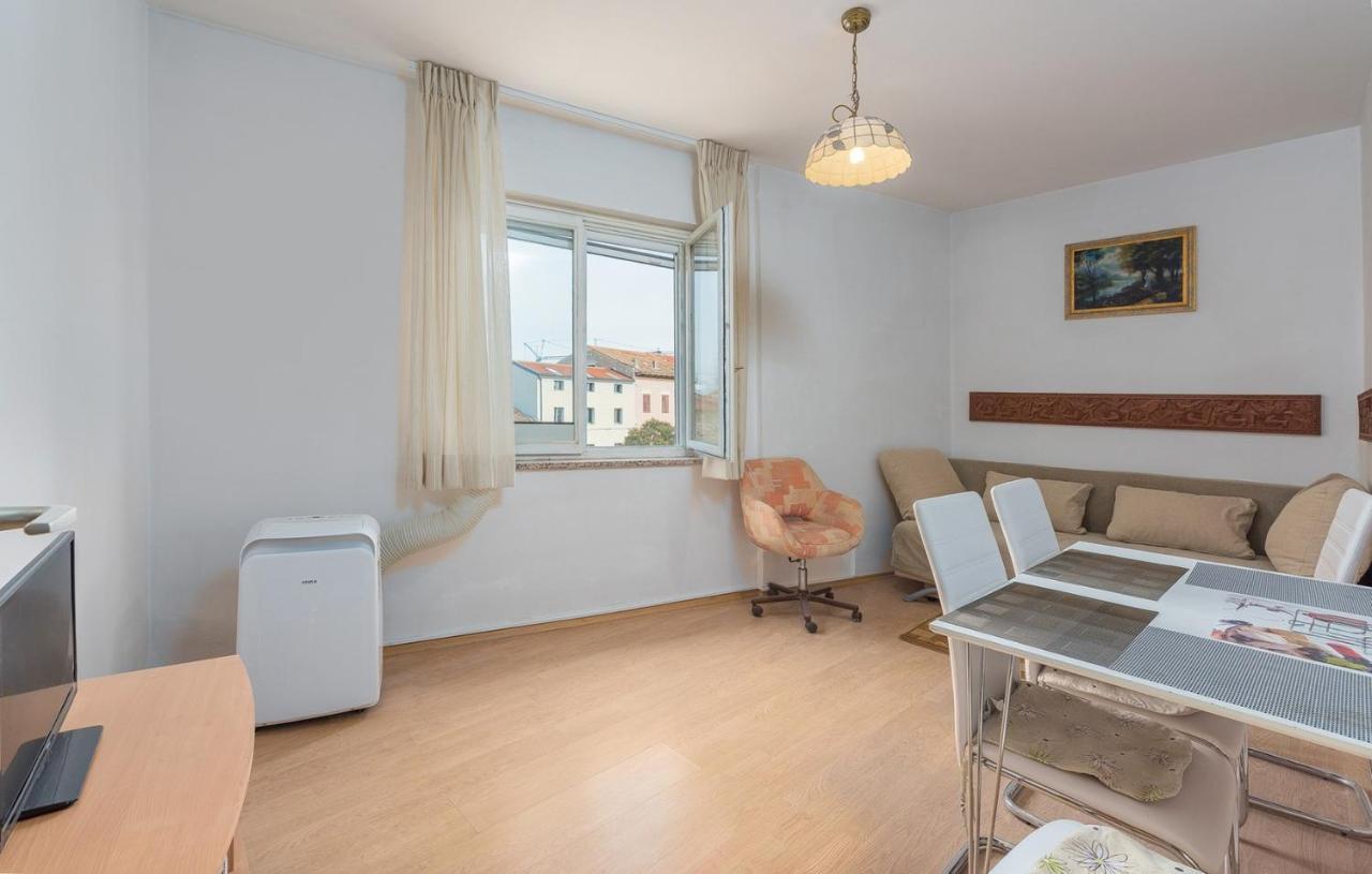 Apartments Simonetti Porec Esterno foto